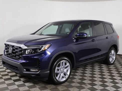 Used 2025 Honda Passport EX-L image 8