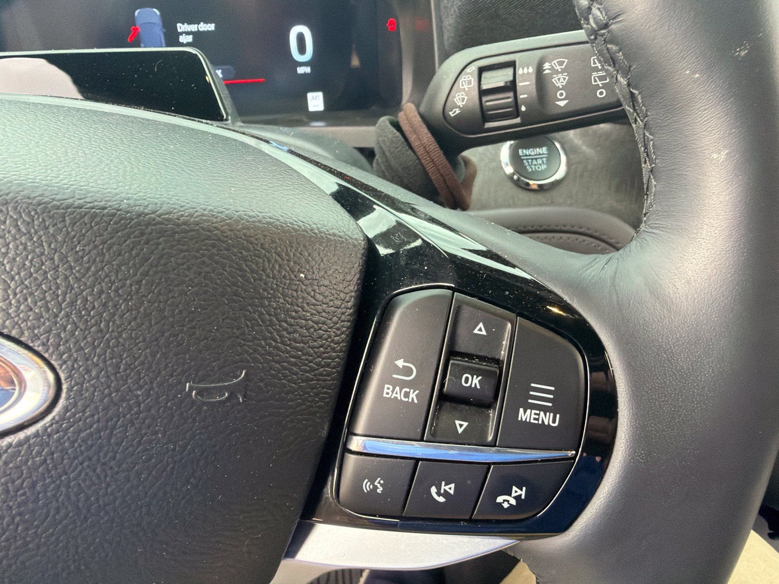 Certified 2025 Ford Explorer Platinum RWD image 21