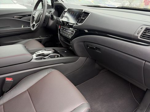 Certified 2026 Honda Ridgeline Black Edition image 14