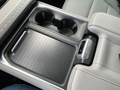 Used 2025 Ford Expedition Max Active image 46