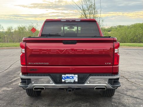 Used 2021 Chevrolet Silverado 1500 LTZ w/ LTZ Premium Package AWD/4WD image 3