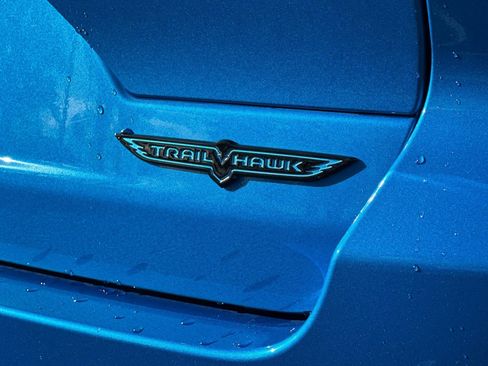 New 2023 Jeep Grand Cherokee Trailhawk w/ Advanced Protech Group II AWD/4WD image 26