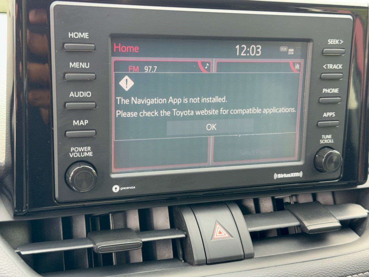 Used 2020 Toyota RAV4 LE FWD image 23
