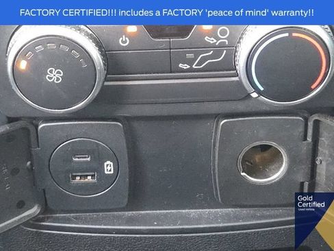 Used 2022 Ford Explorer XLT w/ Equipment Group 202A AWD/4WD image 24