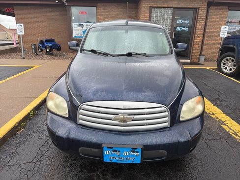 Used 2009 Chevrolet HHR LT w/ Sun and Wheel Package FWD image 7