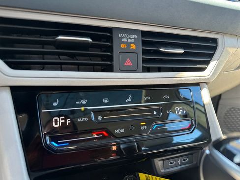 New 2026 Volkswagen Jetta SE FWD image 11
