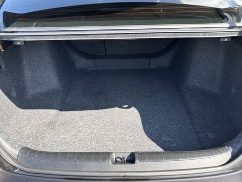 Used 2018 Honda Accord EX-L image 9