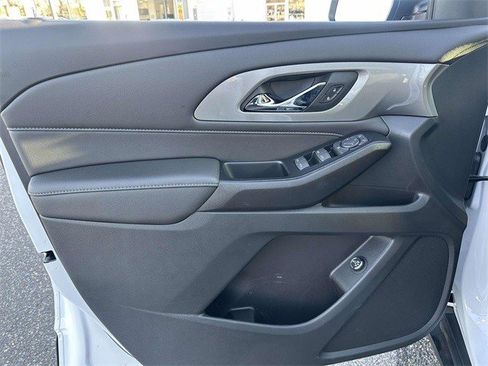 Certified 2023 Chevrolet Traverse LT w/ Midnight/Sport Edition image 16