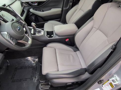 Used 2023 Subaru Outback Limited image 16