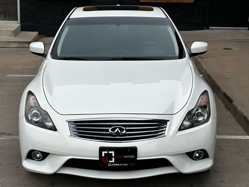 Used 2011 INFINITI G37 x Coupe w/ Premium Pkg image 6