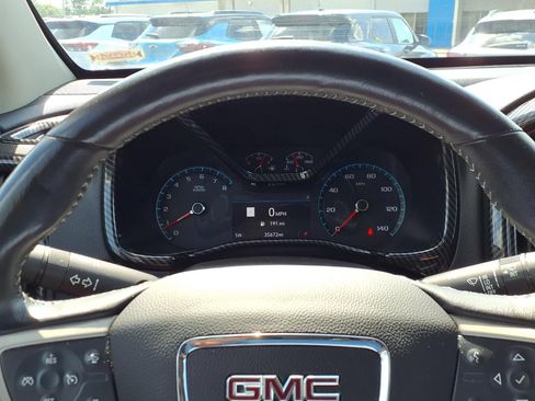 Used 2022 GMC Canyon Denali AWD/4WD image 13