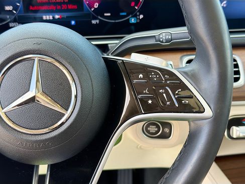 Used 2024 Mercedes-Benz GLE 450 4MATIC image 38