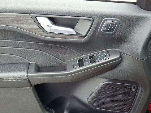 Used 2023 Ford Escape Platinum w/ Premium Technology Package image 13