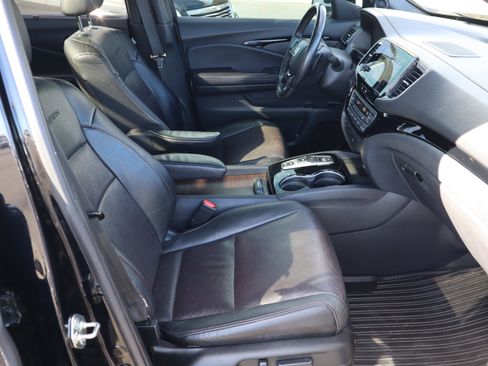 Used 2020 Honda Pilot Black Edition image 44