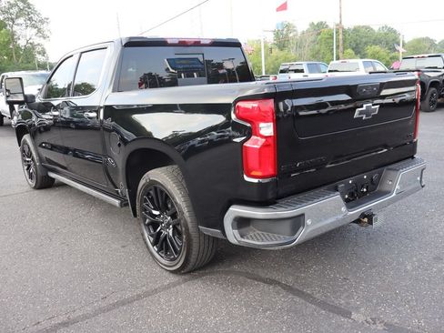 Used 2024 Chevrolet Silverado 1500 LTZ w/ Technology Package AWD/4WD image 3