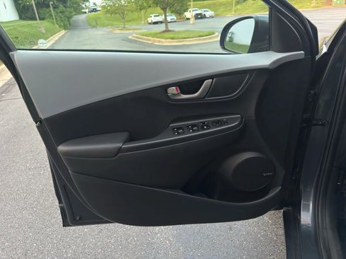 Used 2018 Hyundai Kona Ultimate image 18