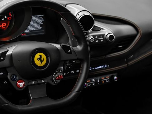 Used 2020 Ferrari F8 Tributo RWD image 23