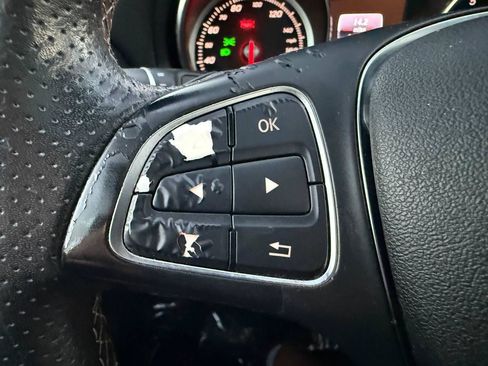 Used 2018 Mercedes-Benz CLA 250 image 43
