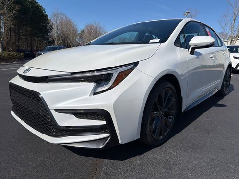 New 2026 Toyota Corolla SE image 7