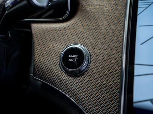 Used 2023 Mercedes-Benz EQE 500 4MATIC Sedan image 48