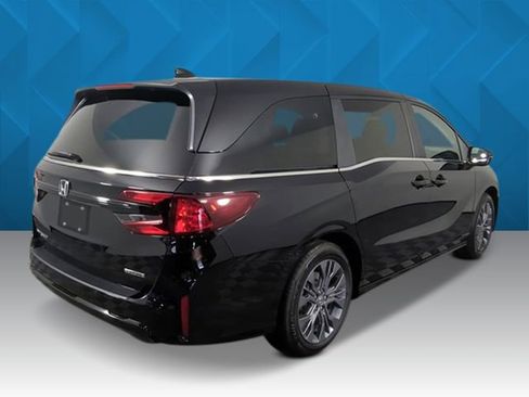 New 2026 Honda Odyssey Touring image 5
