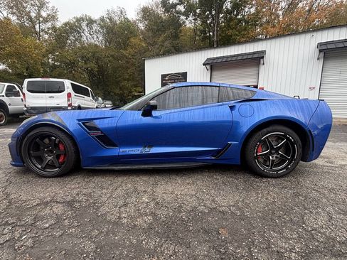 Used 2019 Chevrolet Corvette Grand Sport w/ Carbon Flash Badge Package image 1