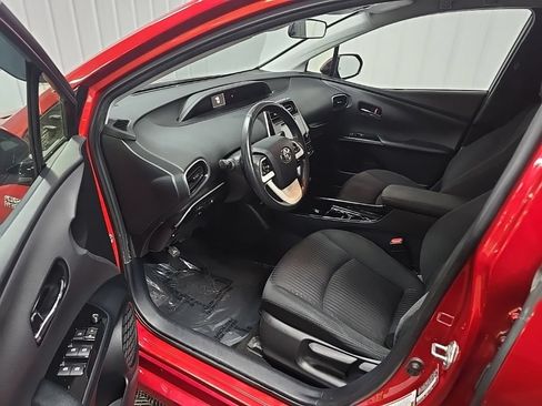 Used 2017 Toyota Prius Prime Plus FWD image 28
