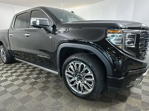 Used 2025 GMC Sierra 1500 Denali Ultimate AWD/4WD image 2