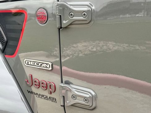 Used 2020 Jeep Wrangler Unlimited Rubicon w/ Quick Order Package 28Y Recon AWD/4WD image 10