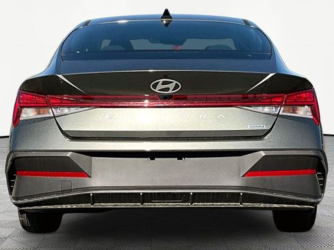 New 2026 Hyundai Elantra Hybrid FWD image 5