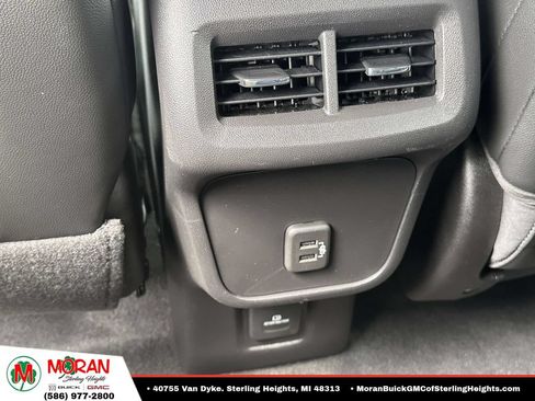 Certified 2023 GMC Terrain SLT FWD image 13