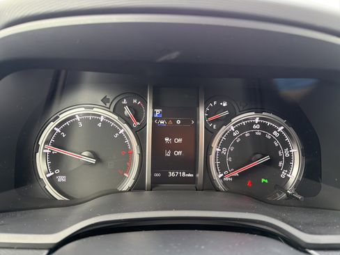 Used 2024 Toyota 4Runner Limited image 18