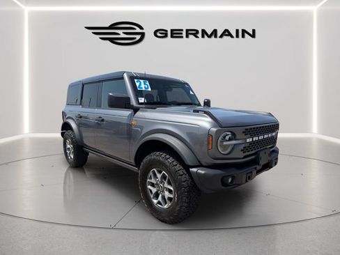 Used 2025 Ford Bronco Badlands AWD/4WD image 3