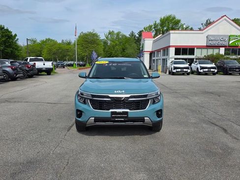 Certified 2025 Kia Seltos EX w/ EX Sunroof Package AWD/4WD image 3