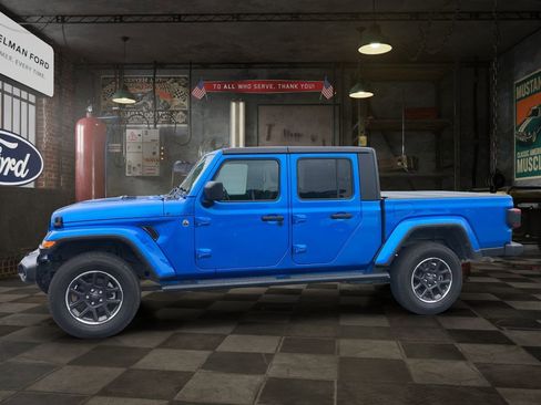 Used 2022 Jeep Gladiator Overland w/ Popular Equipment Package AWD/4WD image 3