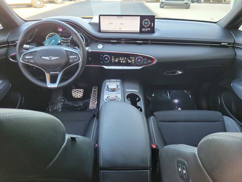 Used 2024 Genesis GV70 2.5T w/ Sport Prestige Package image 12