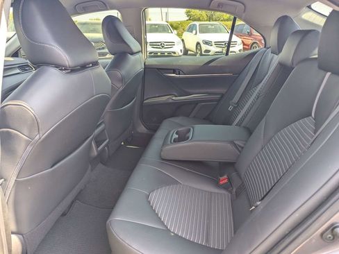 Used 2021 Toyota Camry SE image 13
