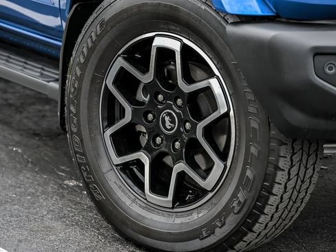 Certified 2022 Ford Bronco Outer Banks AWD/4WD image 3