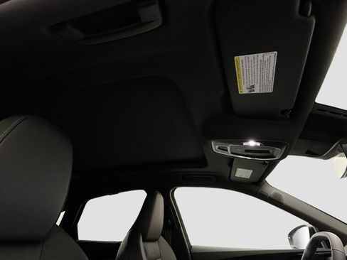 New 2025 Audi SQ5 Prestige image 17