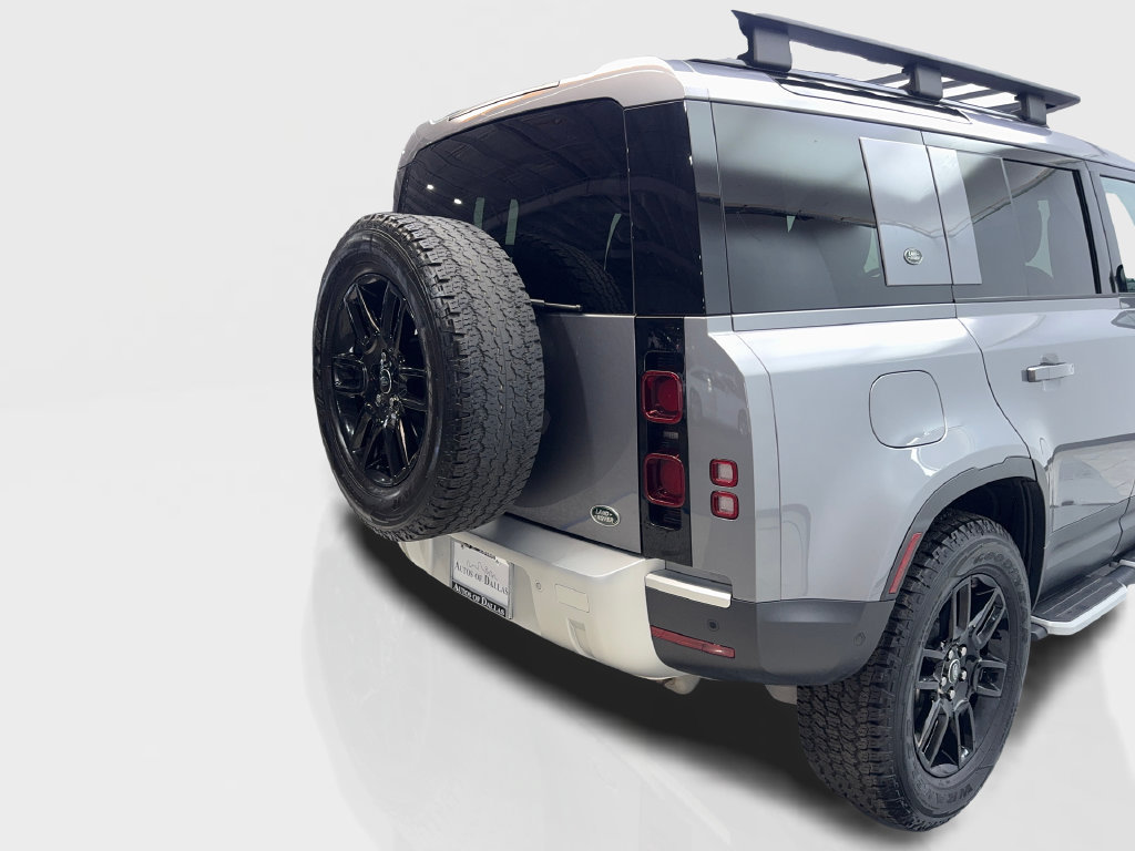 Used 2023 Land Rover Defender 110 SE AWD/4WD image 20