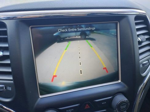 Used 2015 Jeep Grand Cherokee Limited image 11