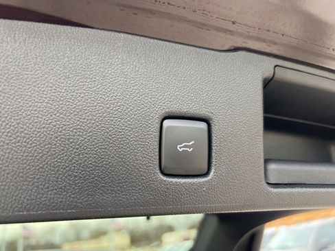 Certified 2023 Ford Escape Platinum image 21