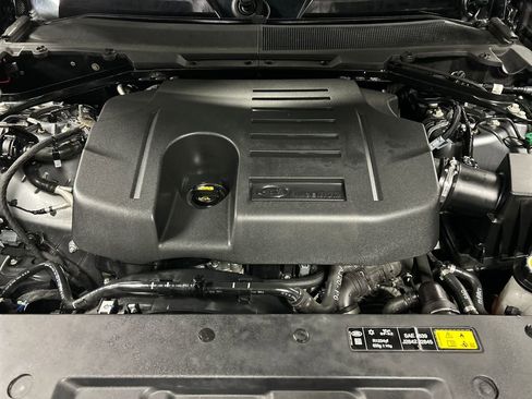 Used 2023 Land Rover Defender 90 X image 24