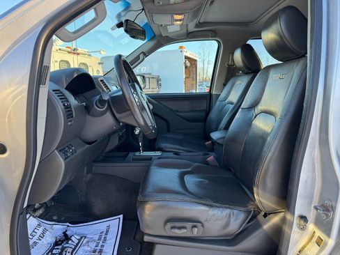 Used 2017 Nissan Frontier PRO-4X image 15