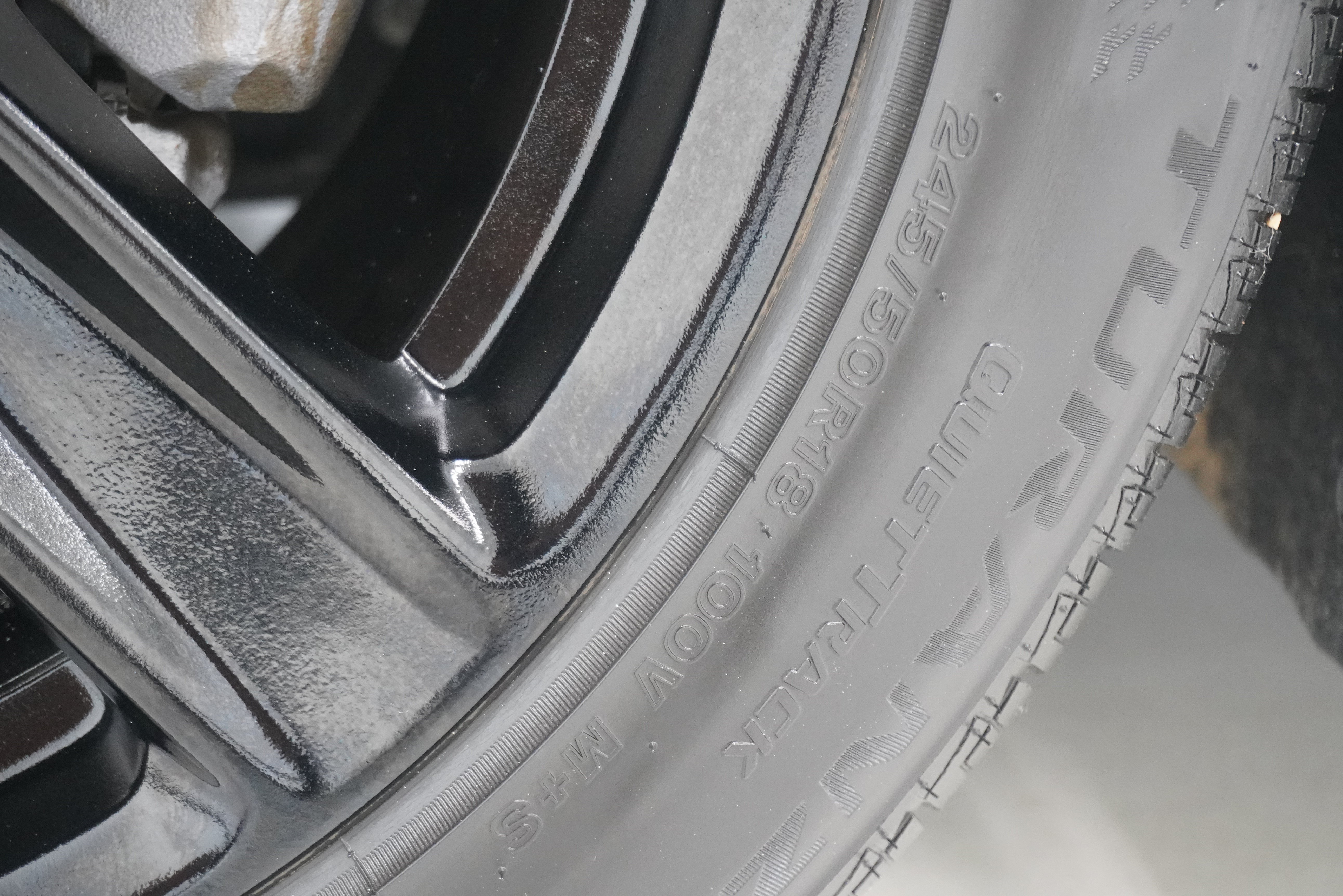 Used 2023 Chevrolet Camaro LT RWD image 25