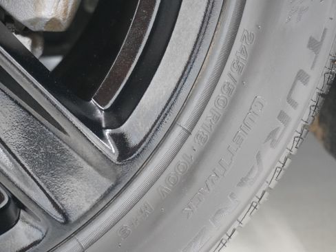 Used 2023 Chevrolet Camaro LT RWD image 25