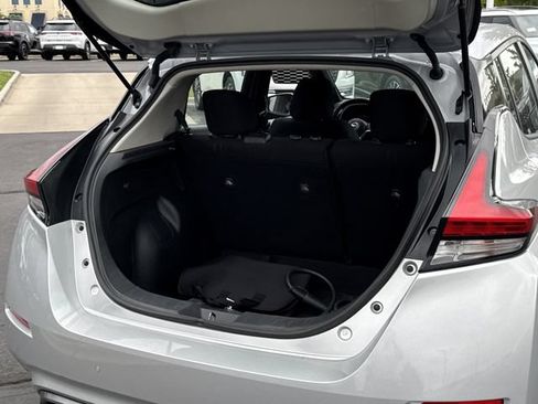 Used 2025 Nissan Leaf S FWD image 21