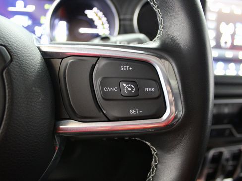 Used 2023 Jeep Wrangler Unlimited Sahara w/ Cold Weather Group image 32