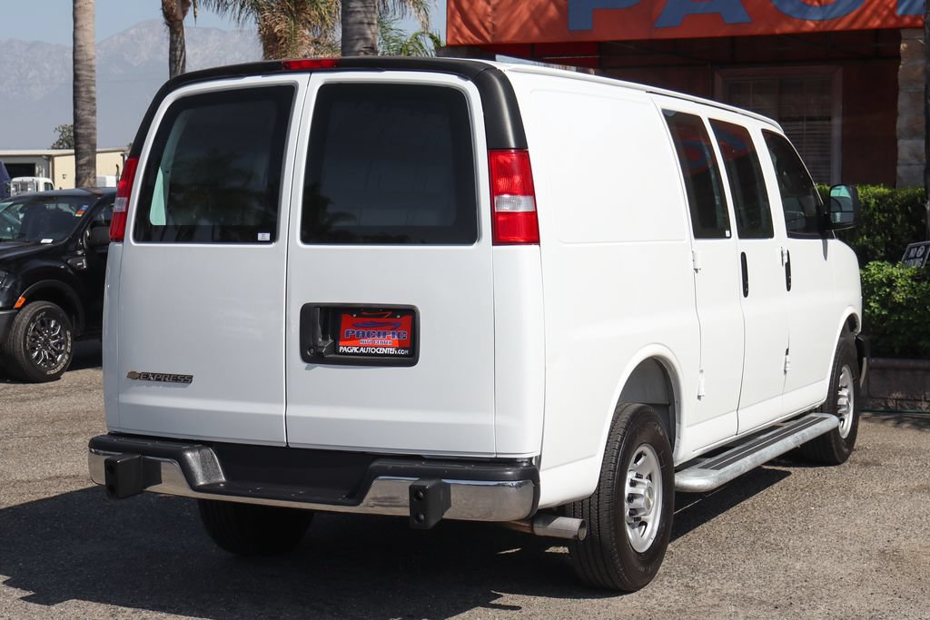 Used 2025 Chevrolet Express 2500 w/ Driver Convenience Package RWD image 10