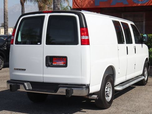 Used 2025 Chevrolet Express 2500 w/ Driver Convenience Package RWD image 10